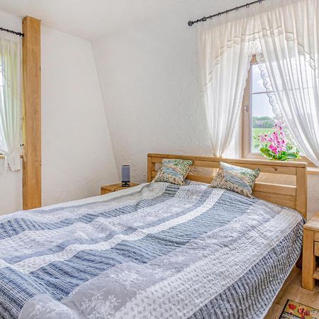 Amazing Home In Gniewino With Kitchen Eksteriør bilde
