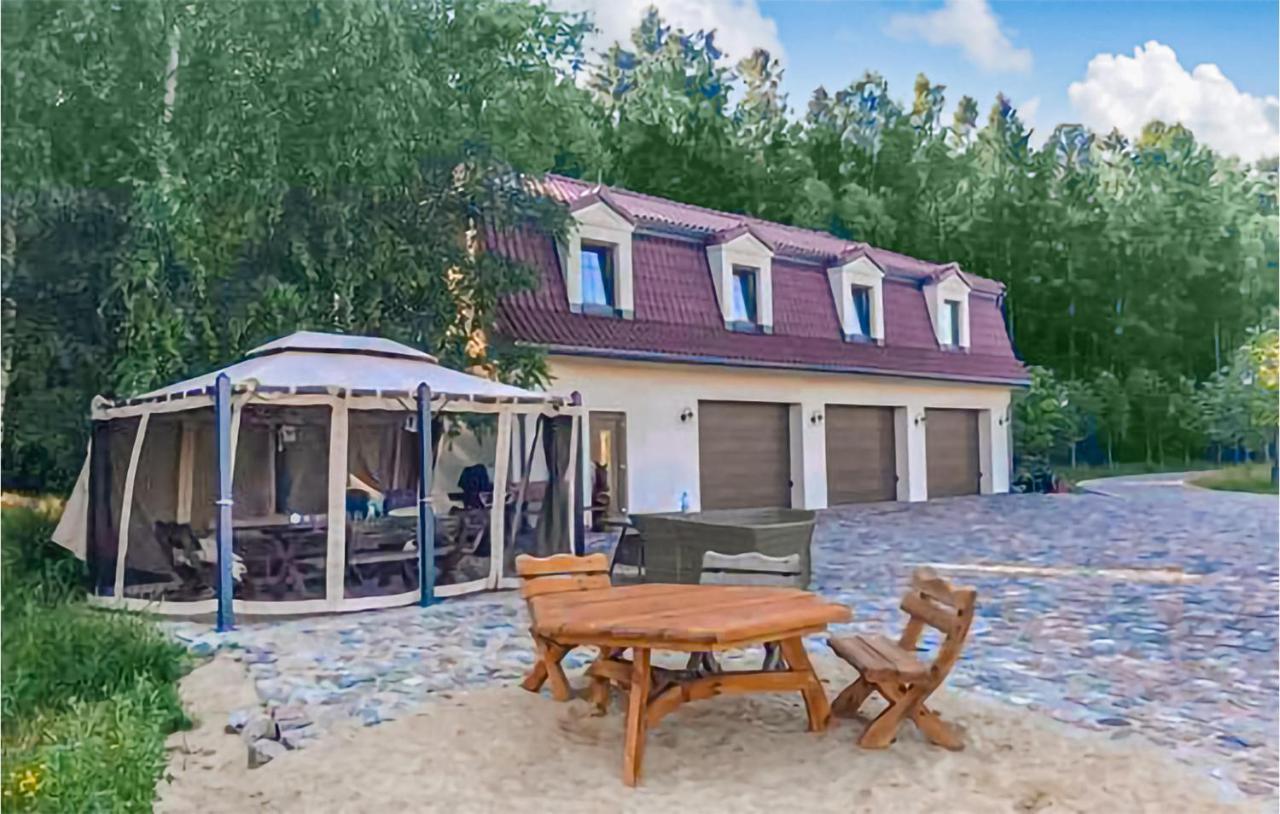 Amazing Home In Gniewino With Kitchen Eksteriør bilde